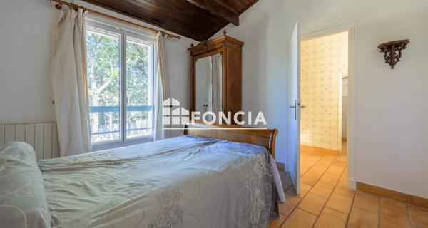 À vendre Maison 5 pièces 202 m² - Rochefort-du-gard 30650