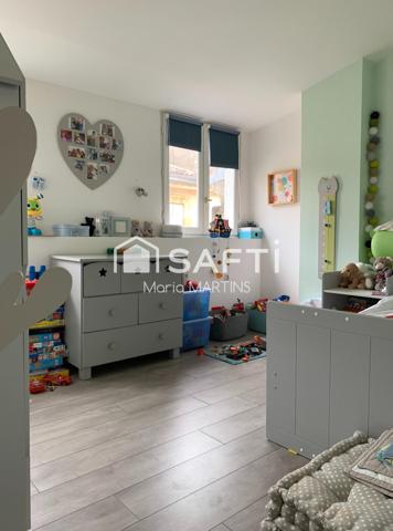 Maison 4 pièces avec garage (surface utile 167m2)