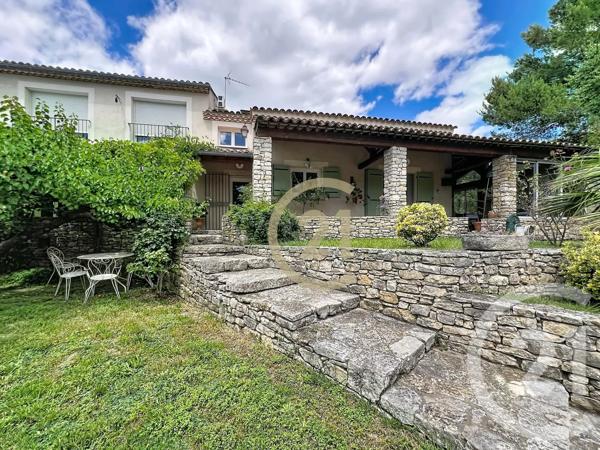 Maison à vendre  11 pièces - 230 m 2   UZES  - 30