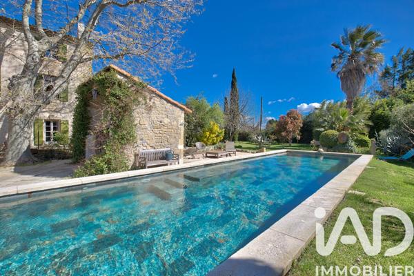 Maison à vendre 11 pièces 356 m² Tarascon