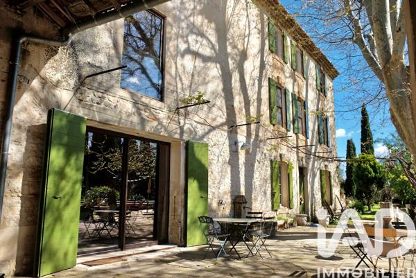 Maison à vendre 11 pièces 356 m² Tarascon