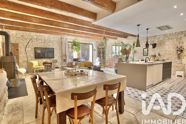 Maison à vendre 11 pièces 356 m² Tarascon
