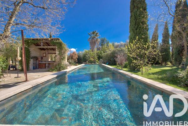 Maison à vendre 11 pièces 356 m² Tarascon