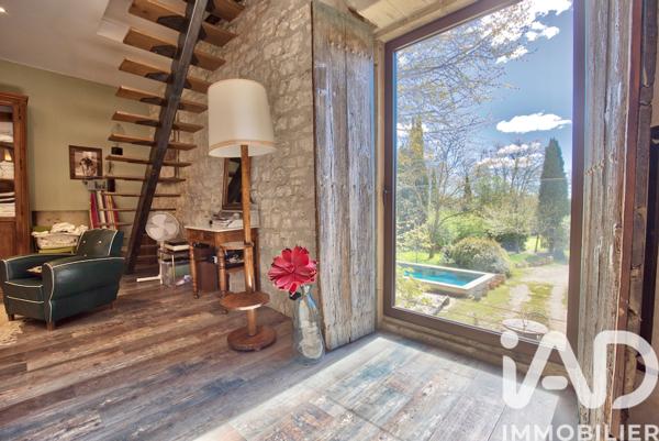 Maison à vendre 11 pièces 356 m² Tarascon