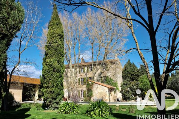 Maison à vendre 11 pièces 356 m² Tarascon