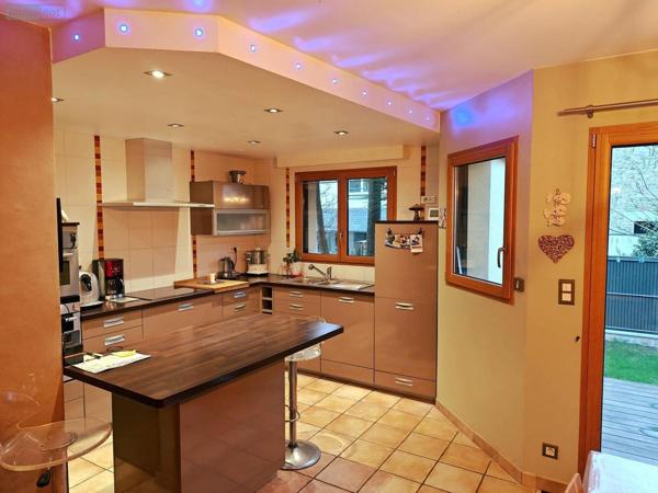 Maison individuelle à vendre à Rennes en Ille-et-Vilaine (35200), ref : 78/709-35078