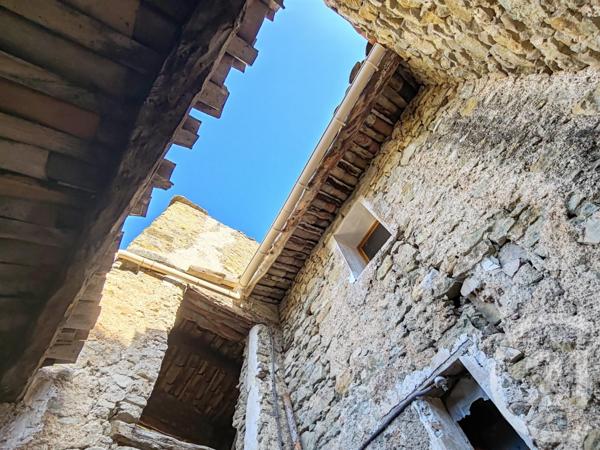 Maison à vendre  3 pièces - 62,23 m2 CRUIS - 04