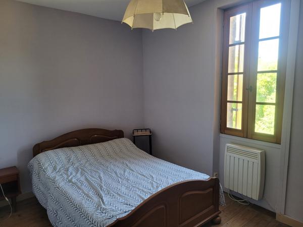 Mitoyenne 1 côté - 8 pièces - 187 m²