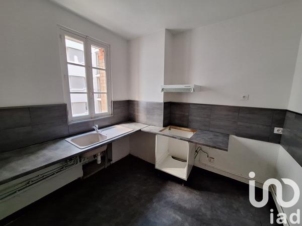 Appartement 3 pièces de 64 m² à Paris (75015)