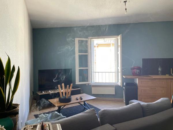 Vente                                                      Appartement
                        
                     4 pièces                      97 m2                     à Rivesaltes