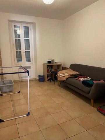 Vente                                                      Appartement
                        
                     4 pièces                      97 m2                     à Rivesaltes