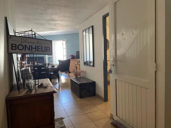 Vente                                                      Appartement
                        
                     4 pièces                      97 m2                     à Rivesaltes