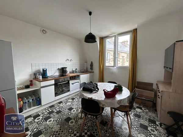 Appartement à louer 2 pièces 58.15m² Laval (53000)