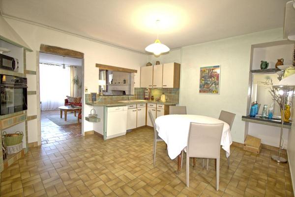 Maison de ville de 176 m²  avec Jardin à TRELAZE à 8 mn de la Madeleine