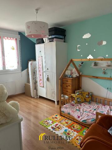 Proche des commodités: Maison avec garage et jardin spacieux Détails des diagnostics énergétiques