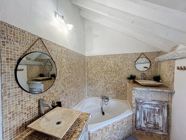 EXCEPTIONNEL aux portes de la Camargue, authentique Cabane de Gardian de 94m²