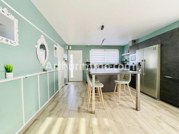 Vente                                                      Villa
                        
                     4 pièces                      100 m2                     à Ornaisons