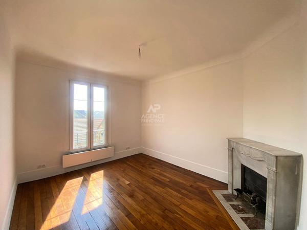 Appartement 3 pièces à vendre à Saint-Germain-en-Laye - Quartier Alsace-Péreire 299 000 € **  - Référence  17905