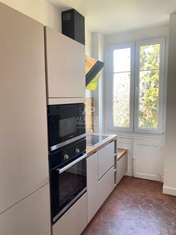 Appartement 3 pièces à vendre à Saint-Germain-en-Laye - Quartier Alsace-Péreire 299 000 € **  - Référence  17905