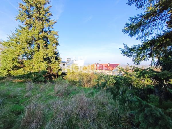 Boën-sur-Lignon   parcelle viabilisée  709 m²