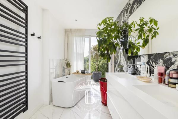Neuilly-sur-Seine, Appartement 4 Chambres -  200 m² à vendre