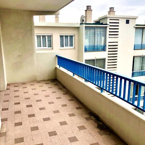 CENTRE VILLE TOULON - TOUT A PROXIMITE - APPARTEMENT DE TYPE 3 - CELLIER -