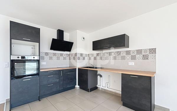 Appartement à louer    3 pièces •  Margny-lès-Compiègne