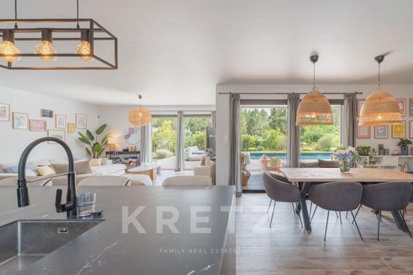 Villa contemporaine au coeur du maquis