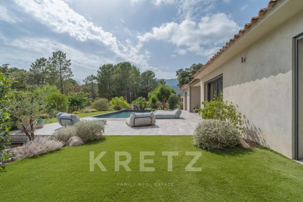 Villa contemporaine au coeur du maquis