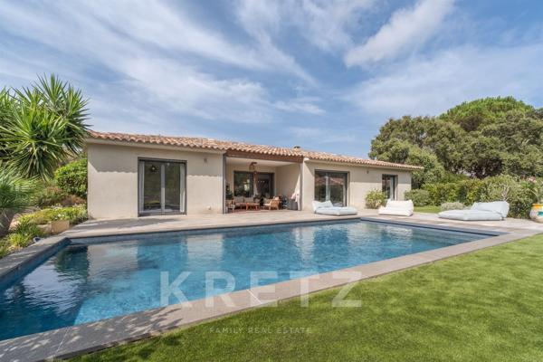 Villa contemporaine au coeur du maquis