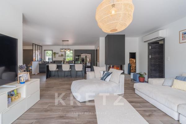 Villa contemporaine au coeur du maquis