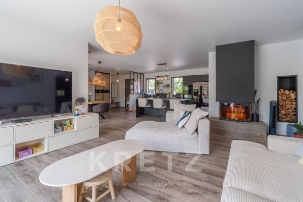 Villa contemporaine au coeur du maquis