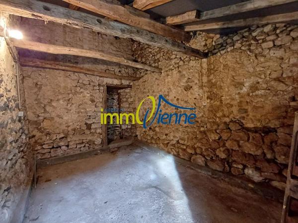Location Maison 3 pièces 88 m2 à Lhommaizé