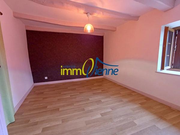 Location Maison 3 pièces 88 m2 à Lhommaizé