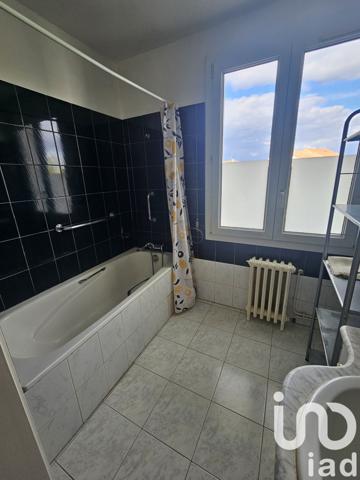 Maison 4 pièces de 125 m² à Angoulême (16000)