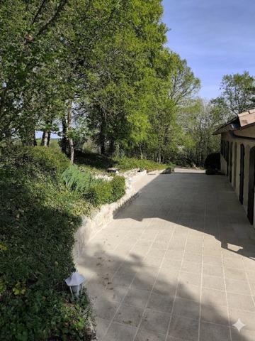 Maison à vendre 7 pièces VOEUIL ET GIGET (16)