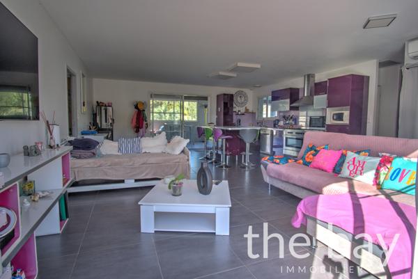 Audenge (33980) Propriété équestre à Audenge.