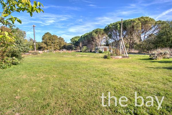 Audenge (33980) Propriété équestre à Audenge.