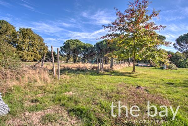 Audenge (33980) Propriété équestre à Audenge.