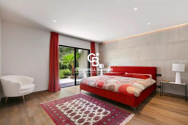 Villa 15 pièces à vendre St Paul - 06570 / Réf: 86775948