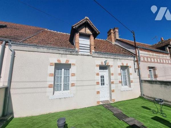 A vendre à Romorantin (41), située dans un quartier prisé pour son calme et sa qualité de vie, ...