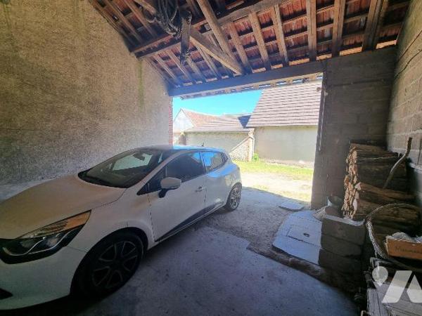A vendre à Romorantin (41), située dans un quartier prisé pour son calme et sa qualité de vie, ...