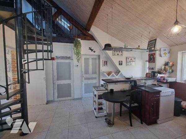 A vendre à Romorantin (41), située dans un quartier prisé pour son calme et sa qualité de vie, ...