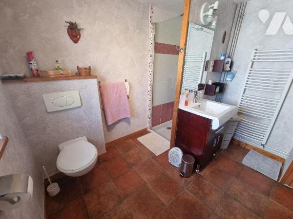 A vendre à Romorantin (41), située dans un quartier prisé pour son calme et sa qualité de vie, ...