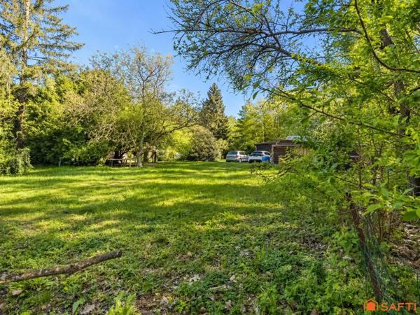 Maison autonome en pleine nature