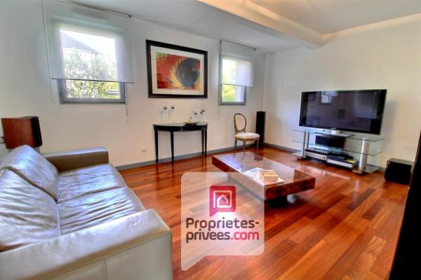 A VENDRE LONGERE DE CARACTERE à PAUCOURT - ENVIRONNEMENT EXCEPTIONNEL à 1h de PARIS