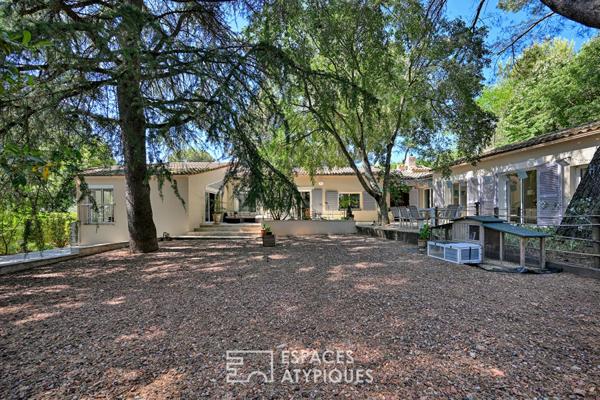 Grande bastide familiale avec piscine et mazet dans le quartier de la Cigale