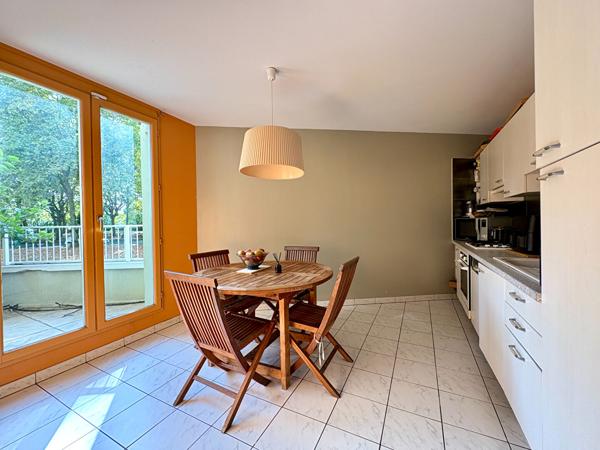 Bordeaux Bastide - Appartement 5 pièces de 158.37m² - Terrasse et parking , Bordeaux