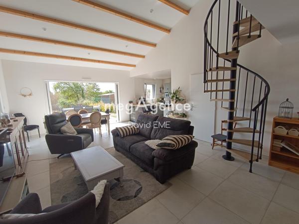 Maison à Aizenay, 85190 - 4 pièces 90m²