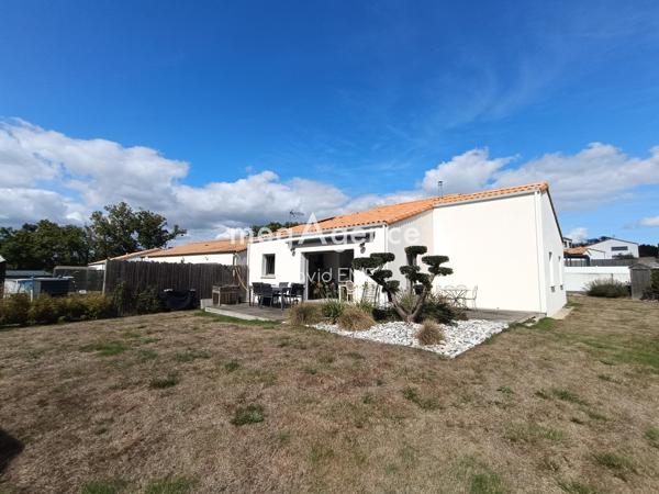 Maison à Aizenay, 85190 - 4 pièces 90m²